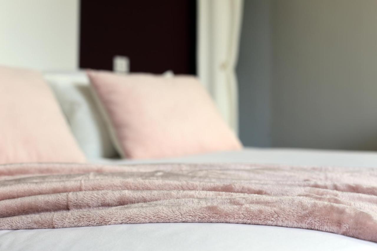 Les Reves De Flamboin Bed & Breakfast Gouaix Exterior photo