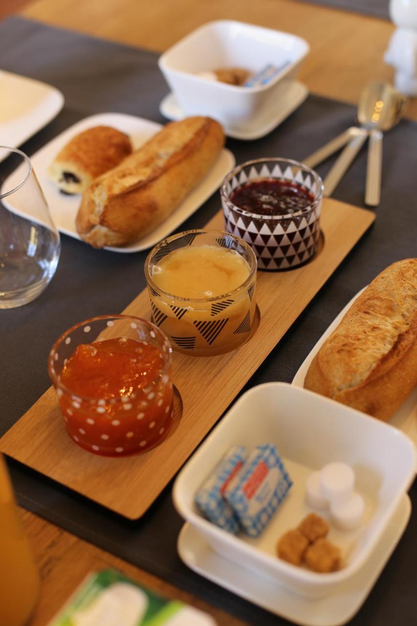 Les Reves De Flamboin Bed & Breakfast Gouaix Exterior photo