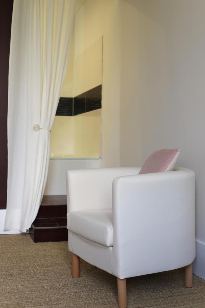 Les Reves De Flamboin Bed & Breakfast Gouaix Exterior photo