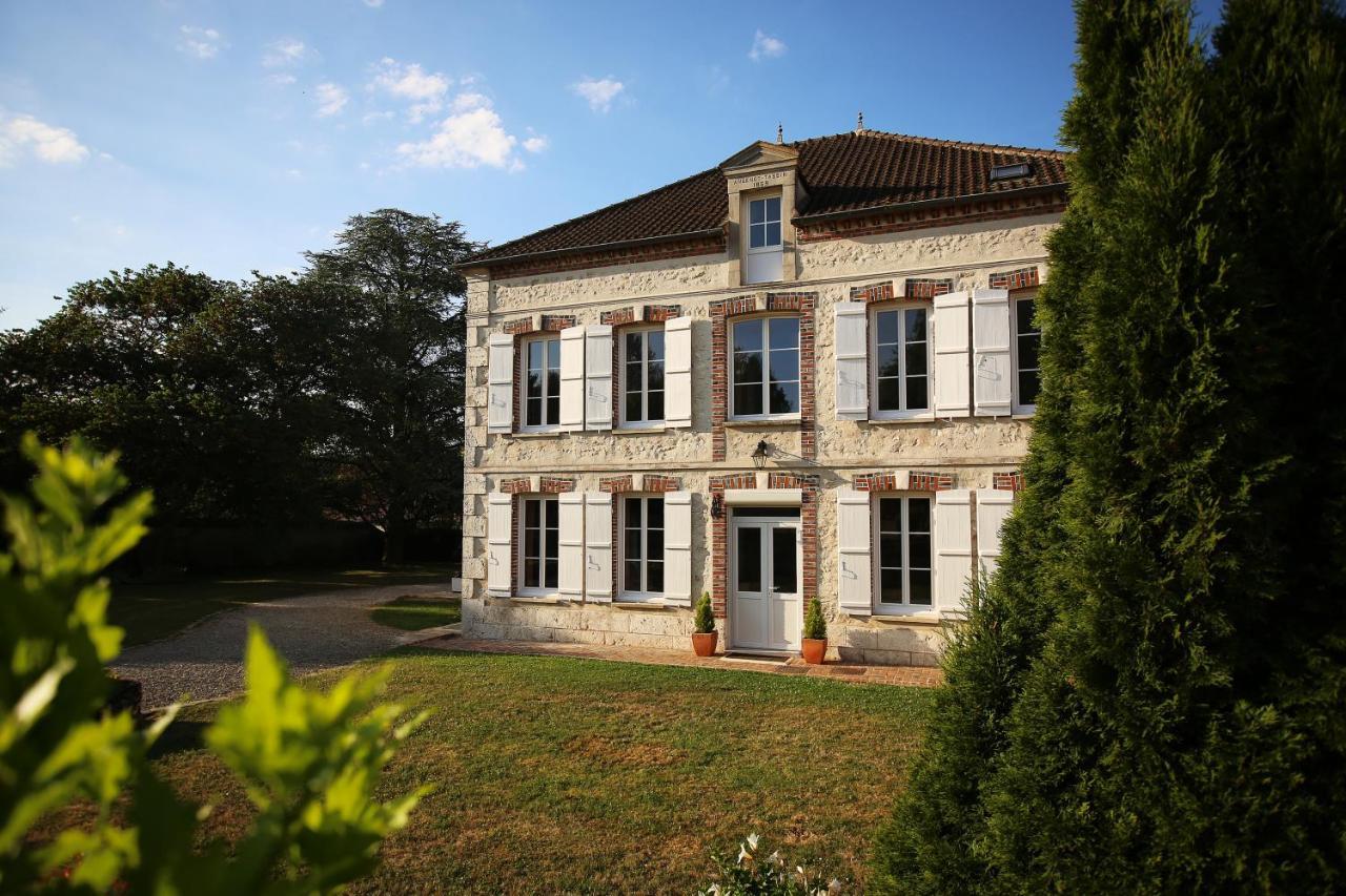 Les Reves De Flamboin Bed & Breakfast Gouaix Exterior photo